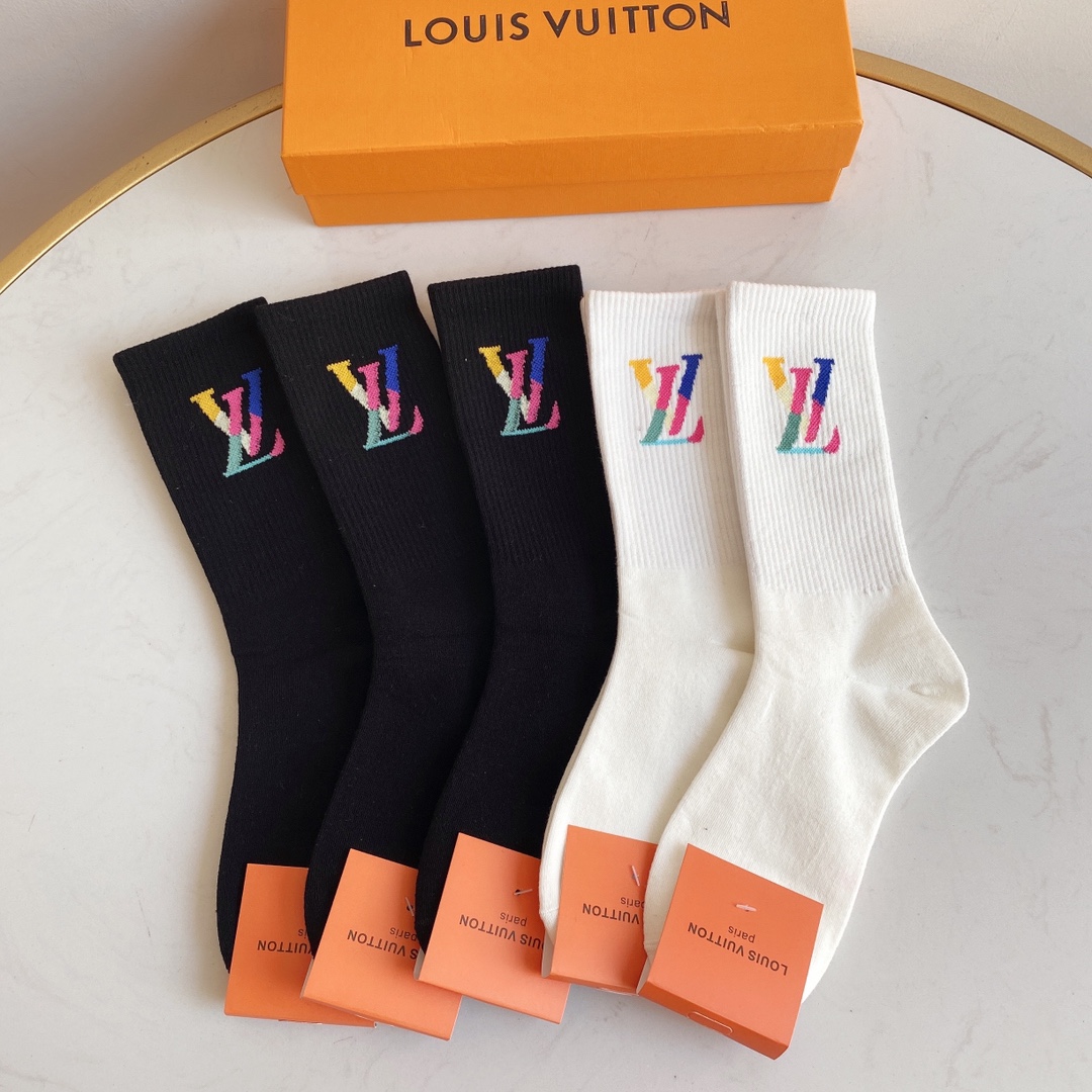 Louis Vuitton socks-LV8806S